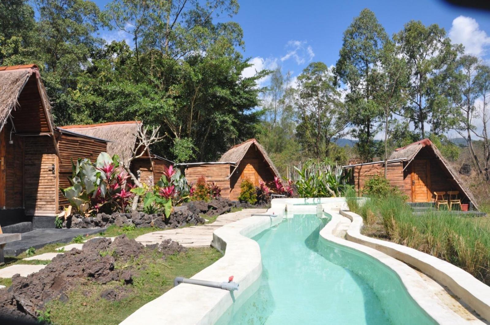 Triangular House And Hot Spring Hotel Kubupenlokan Luaran gambar